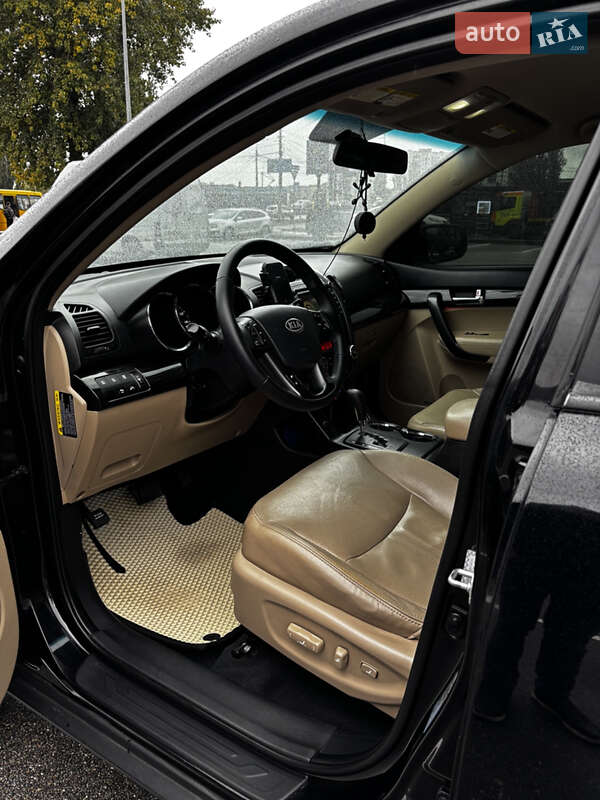 Внедорожник / Кроссовер Kia Sorento 2010 в Киеве