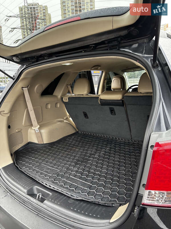 Внедорожник / Кроссовер Kia Sorento 2010 в Киеве