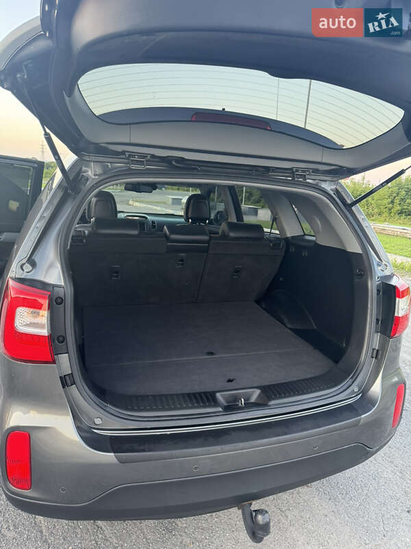 Внедорожник / Кроссовер Kia Sorento 2014 в Золочеве