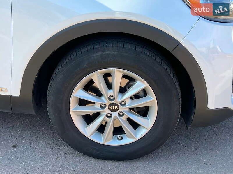 Внедорожник / Кроссовер Kia Sorento 2019 в Киеве фото 6 Внедорожник / Кроссовер Kia Sorento 2019 в Киеве