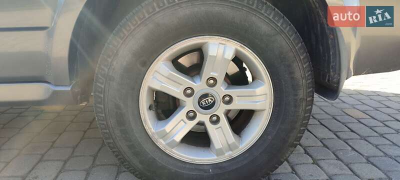 Позашляховик / Кросовер Kia Sorento 2004 в Ужгороді фото 6 Позашляховик / Кросовер Kia Sorento 2004 в Ужгороді