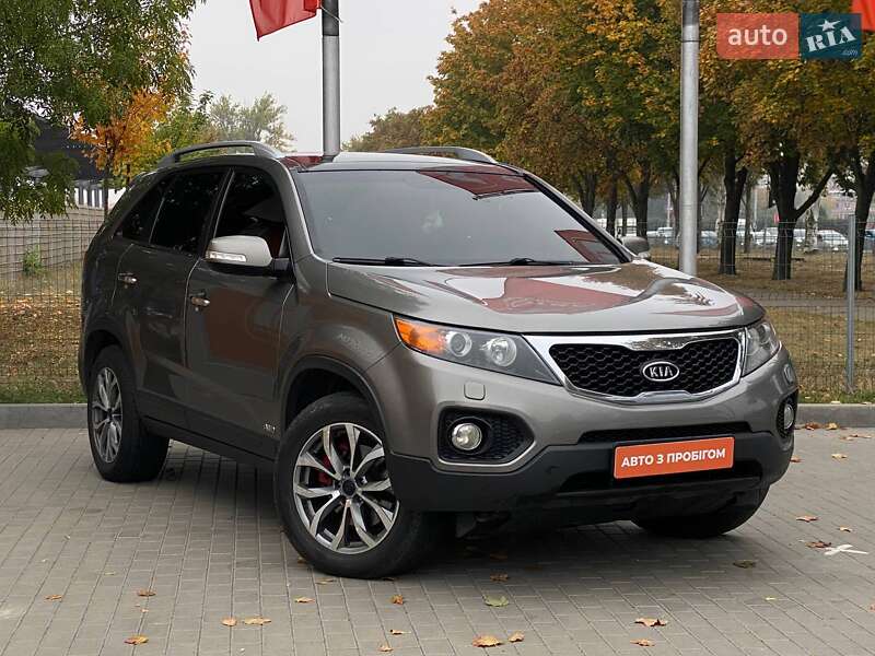 Внедорожник / Кроссовер Kia Sorento 2011 в Днепре