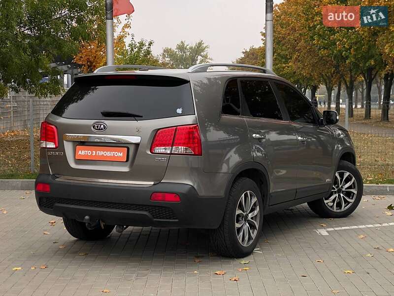Внедорожник / Кроссовер Kia Sorento 2011 в Днепре