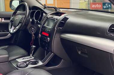 Внедорожник / Кроссовер Kia Sorento 2011 в 