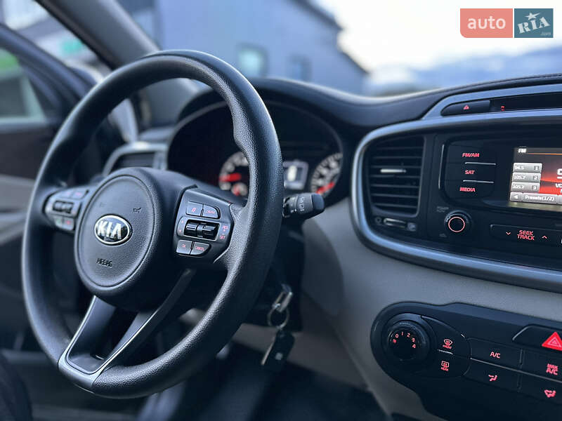 Внедорожник / Кроссовер Kia Sorento 2015 в Владимире
