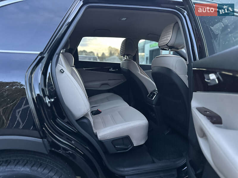 Внедорожник / Кроссовер Kia Sorento 2015 в Владимире