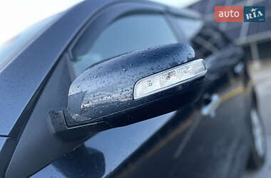 Позашляховик / Кросовер Kia Sorento 2012 в  фото 27 Позашляховик / Кросовер Kia Sorento 2012 в