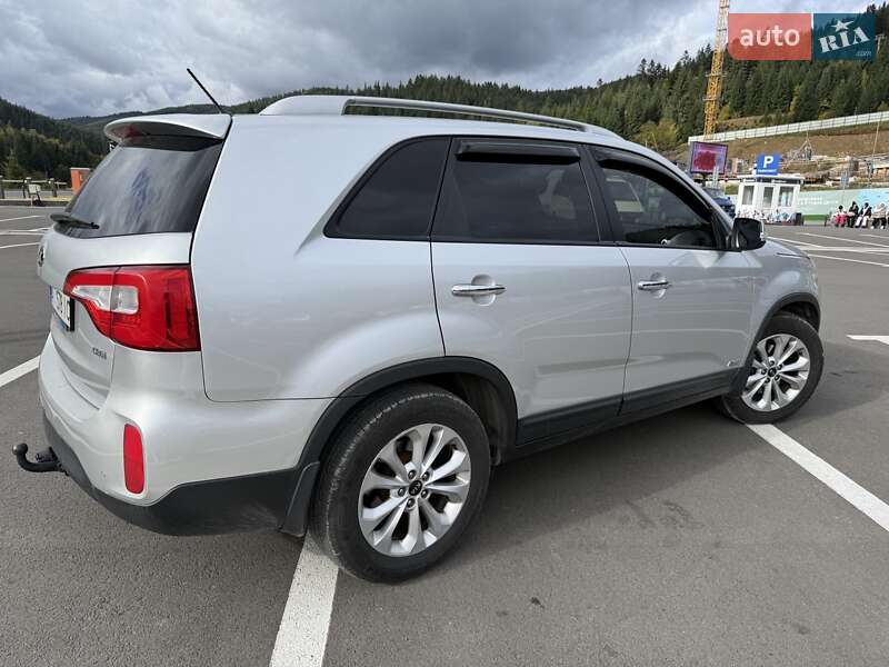 Позашляховик / Кросовер Kia Sorento 2013 в Івано-Франківську