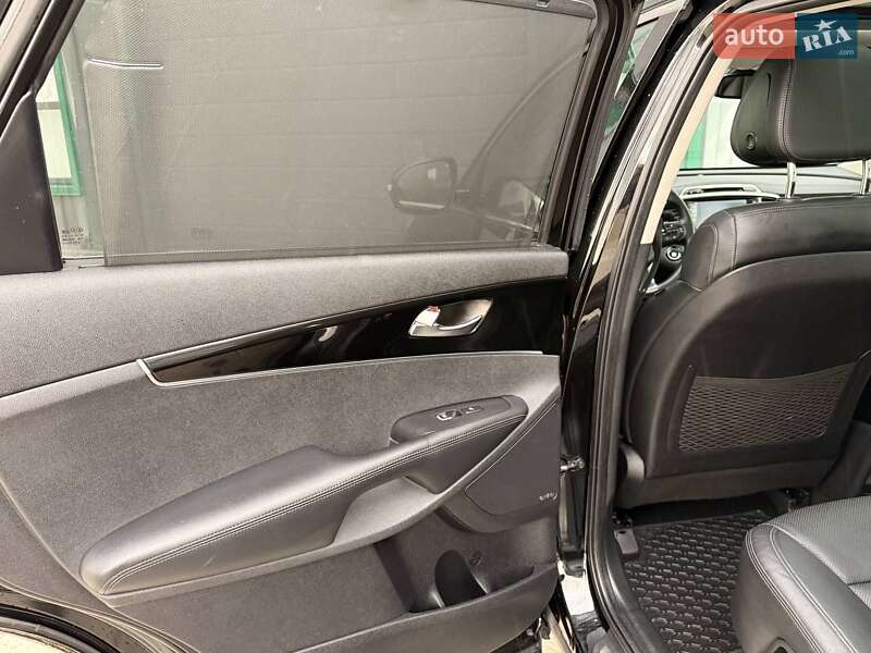 Внедорожник / Кроссовер Kia Sorento 2016 в Ивано-Франковске