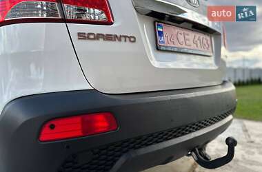 Внедорожник / Кроссовер Kia Sorento 2012 в 