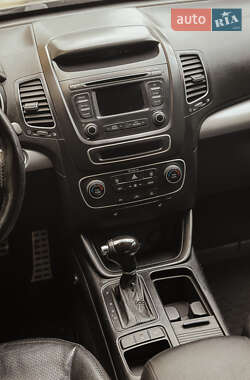 Внедорожник / Кроссовер Kia Sorento 2013 в 