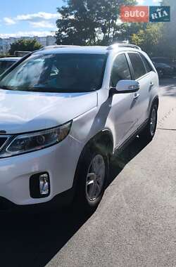 Позашляховик / Кросовер Kia Sorento 2013 в  фото 11 Позашляховик / Кросовер Kia Sorento 2013 в
