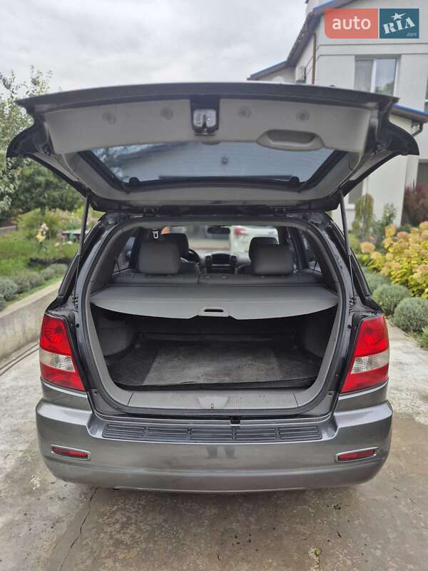 Внедорожник / Кроссовер Kia Sorento 2005 в Киеве