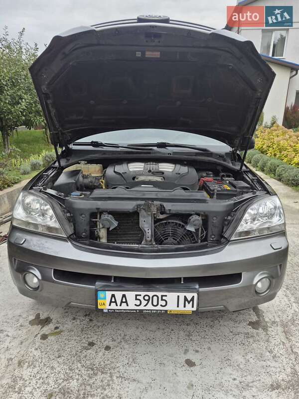 Внедорожник / Кроссовер Kia Sorento 2005 в Киеве