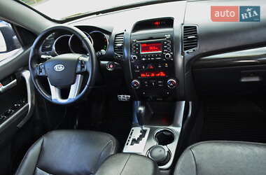 Внедорожник / Кроссовер Kia Sorento 2012 в 