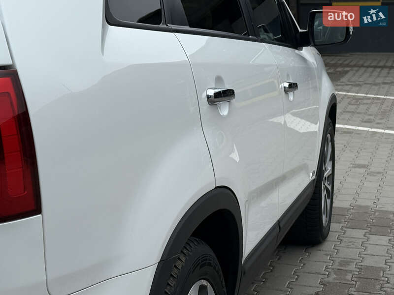 Внедорожник / Кроссовер Kia Sorento 2015 в Ровно