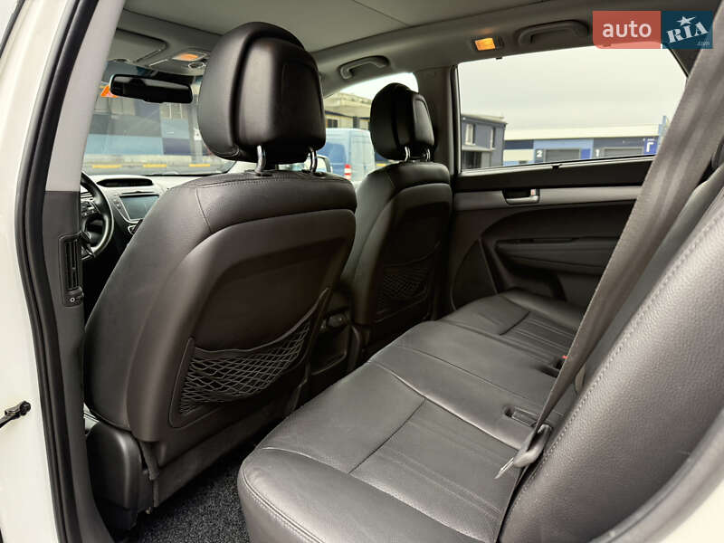 Внедорожник / Кроссовер Kia Sorento 2015 в Ровно