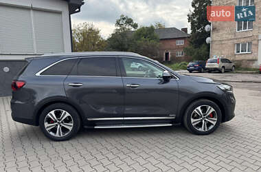 Внедорожник / Кроссовер Kia Sorento 2019 в 