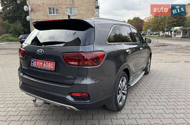 Внедорожник / Кроссовер Kia Sorento 2019 в 