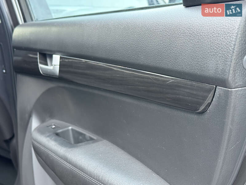Внедорожник / Кроссовер Kia Sorento 2012 в Ровно