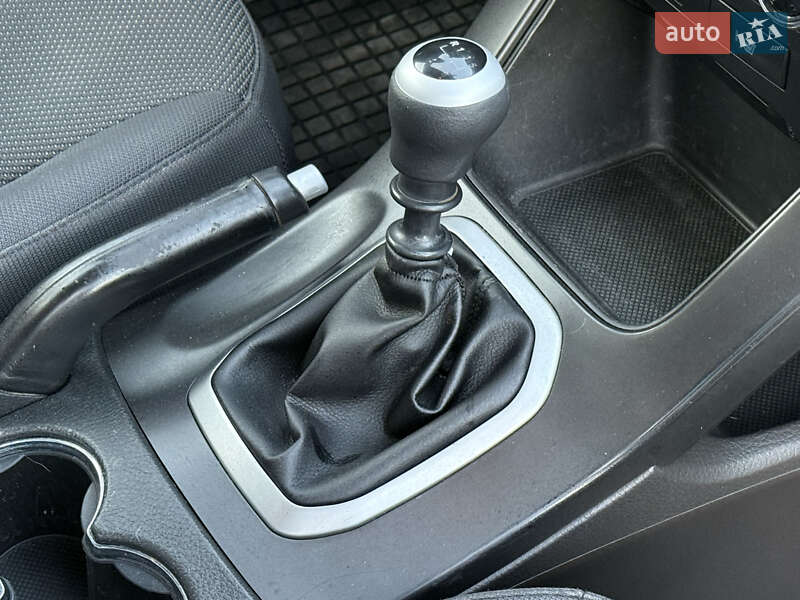 Внедорожник / Кроссовер Kia Sorento 2012 в Ровно