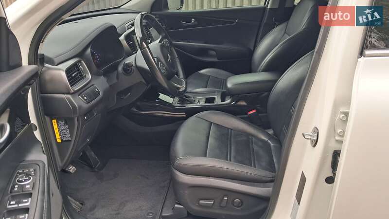 Позашляховик / Кросовер Kia Sorento 2015 в Києві фото 20 Позашляховик / Кросовер Kia Sorento 2015 в Києві