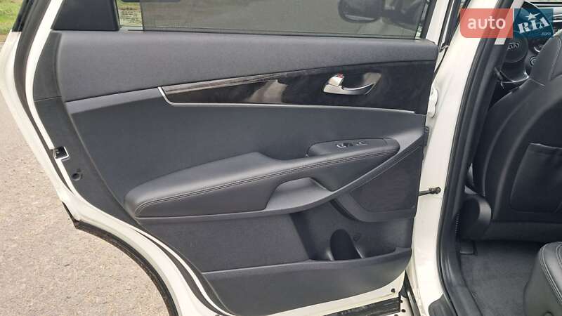 Позашляховик / Кросовер Kia Sorento 2015 в Києві фото 32 Позашляховик / Кросовер Kia Sorento 2015 в Києві