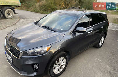 Внедорожник / Кроссовер Kia Sorento 2019 в 