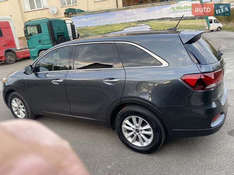 Внедорожник / Кроссовер Kia Sorento 2019 в Самборе фото 11 Внедорожник / Кроссовер Kia Sorento 2019 в Самборе