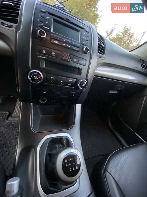 Внедорожник / Кроссовер Kia Sorento 2011 в Житомире фото 9 Внедорожник / Кроссовер Kia Sorento 2011 в Житомире