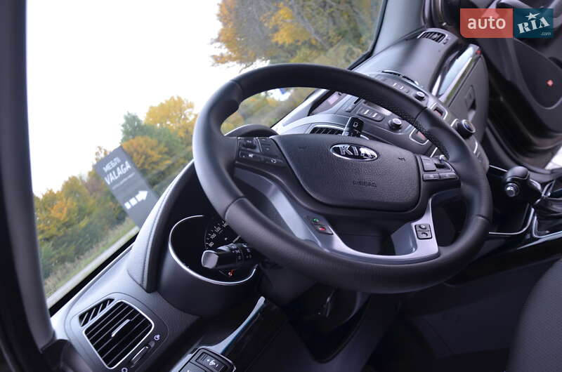 Внедорожник / Кроссовер Kia Sorento 2013 в Стрые