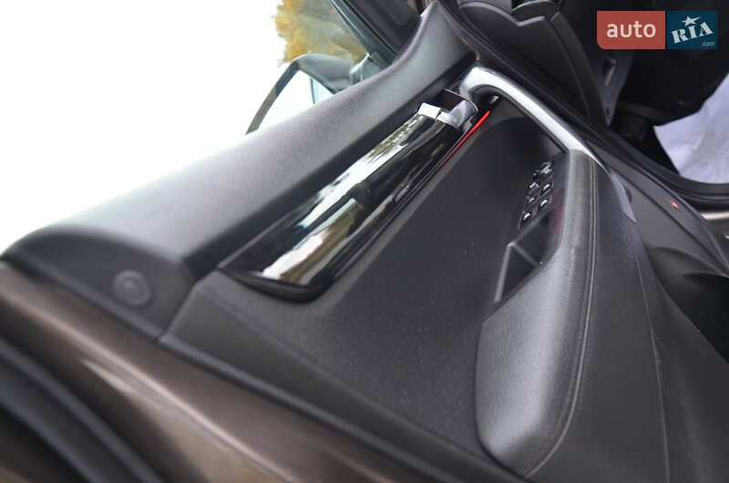 Внедорожник / Кроссовер Kia Sorento 2013 в Стрые