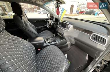 Внедорожник / Кроссовер Kia Sorento 2017 в 