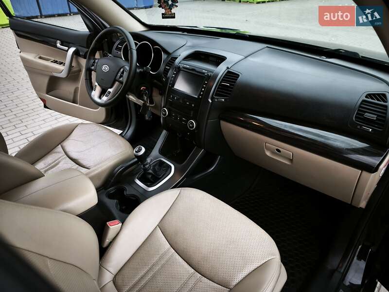 Позашляховик / Кросовер Kia Sorento 2011 в Ковелі