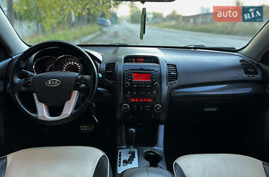 Внедорожник / Кроссовер Kia Sorento 2010 в 