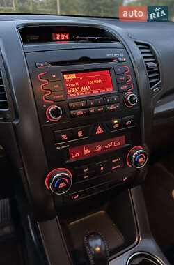 Внедорожник / Кроссовер Kia Sorento 2010 в 