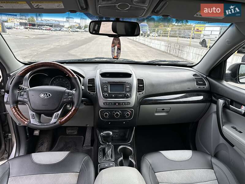 Внедорожник / Кроссовер Kia Sorento 2013 в Киеве