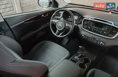 Внедорожник / Кроссовер Kia Sorento 2016 в 