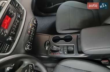 Внедорожник / Кроссовер Kia Sorento 2016 в 