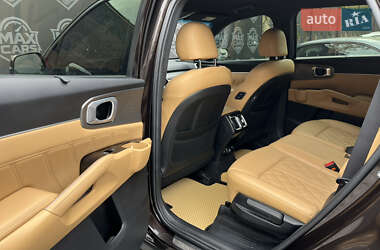 Позашляховик / Кросовер Kia Sorento 2020 в 