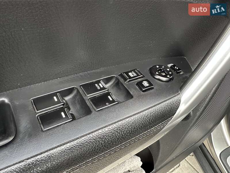 Внедорожник / Кроссовер Kia Sorento 2011 в Хмельницком