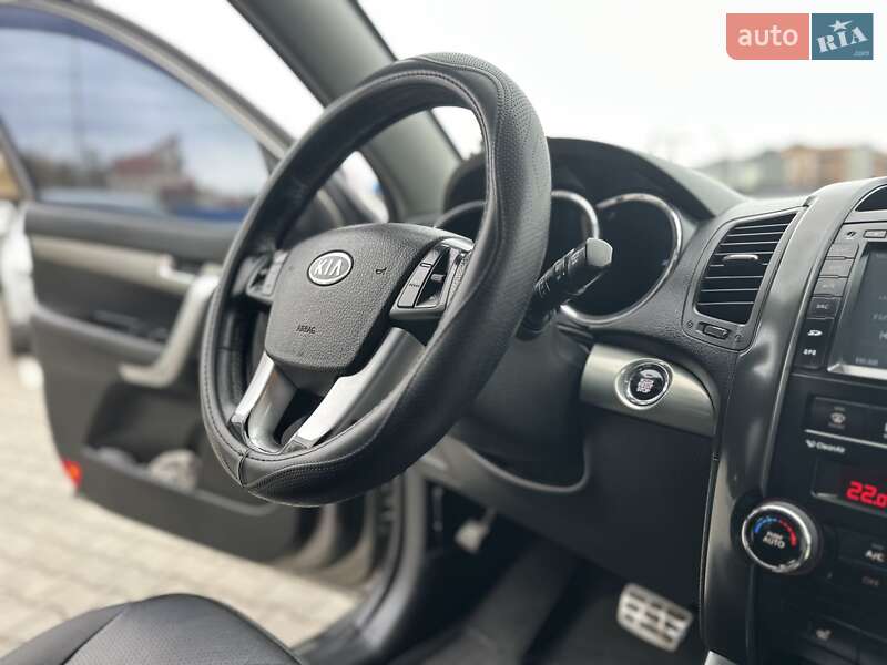 Внедорожник / Кроссовер Kia Sorento 2011 в Хмельницком