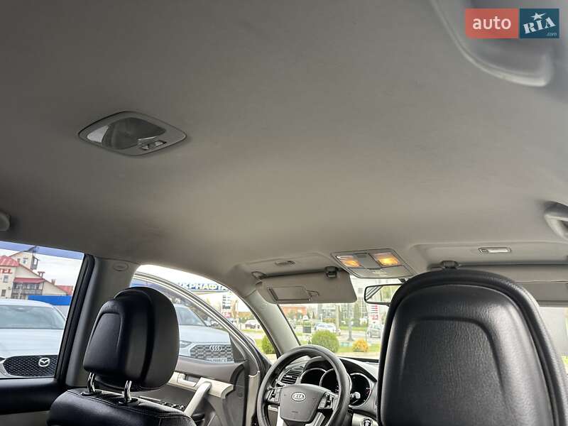 Внедорожник / Кроссовер Kia Sorento 2011 в Хмельницком