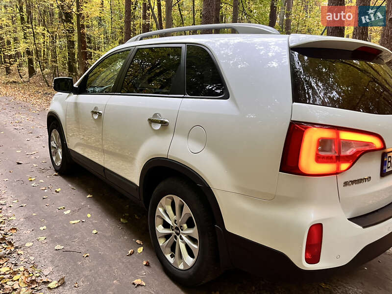 Позашляховик / Кросовер Kia Sorento 2014 в Радивиліві