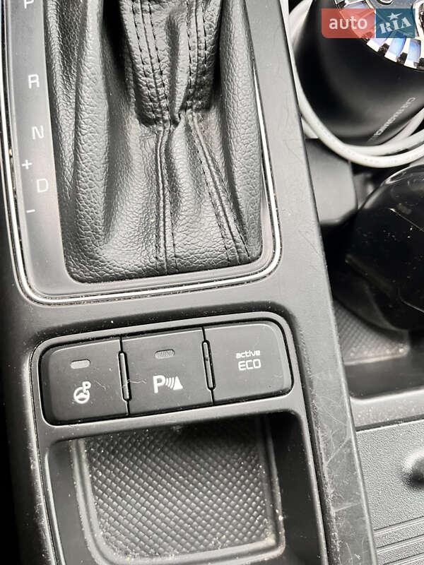 Позашляховик / Кросовер Kia Sorento 2014 в Радивиліві