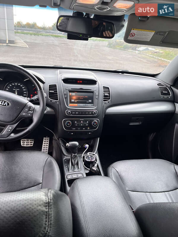 Позашляховик / Кросовер Kia Sorento 2014 в Радивиліві
