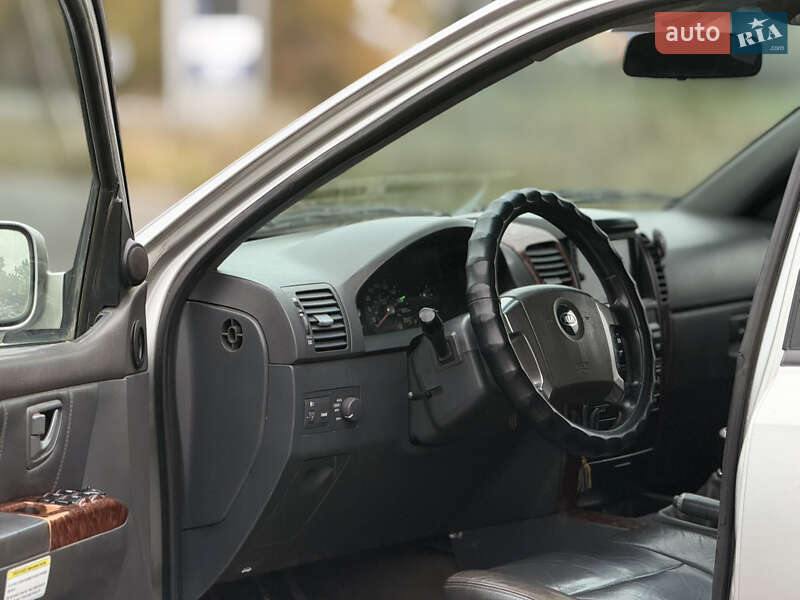 Позашляховик / Кросовер Kia Sorento 2003 в Мені