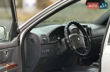 Внедорожник / Кроссовер Kia Sorento 2003 в 