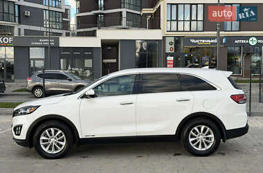 Внедорожник / Кроссовер Kia Sorento 2016 в 