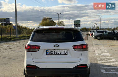 Внедорожник / Кроссовер Kia Sorento 2016 в 